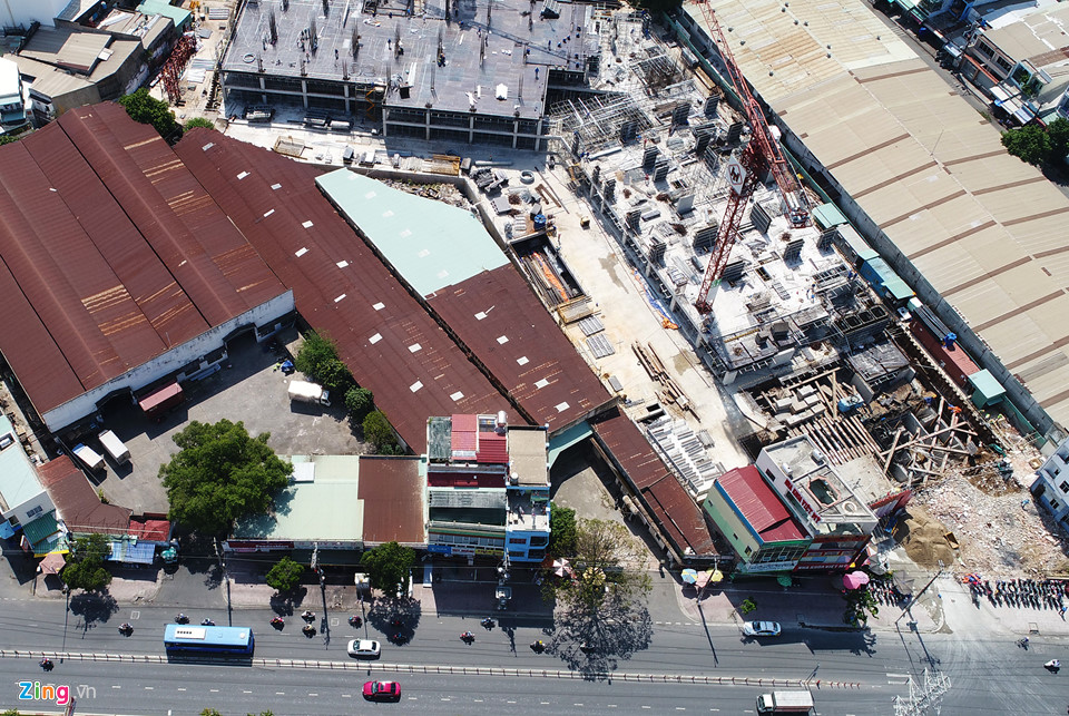 4 khu đất công bỏ hoang trên đoạn đường hơn 1 km ở Sài Gòn